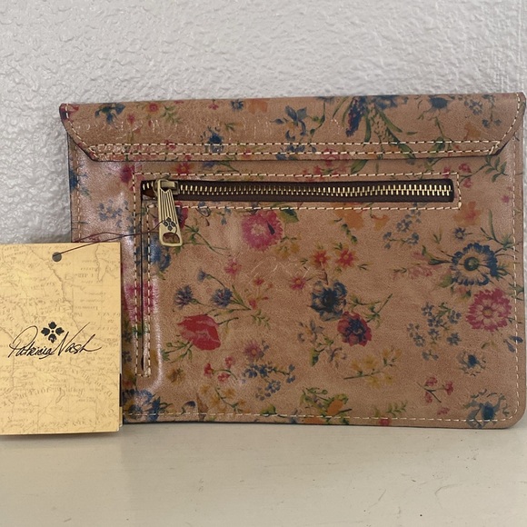 Patricia Nash Tan Floral Leather Wallet - Picture 3 of 11
